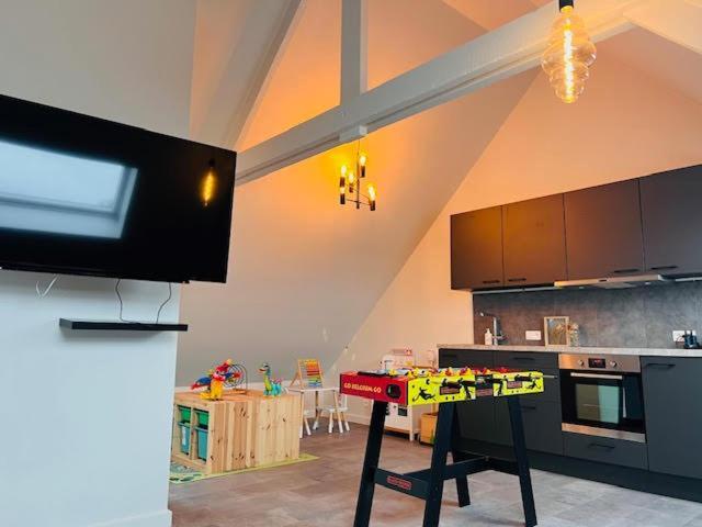 Family Appartement 'Marieo' With Game Room And Outdoor Facilities Gistel Exterior photo